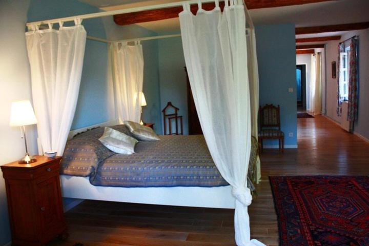 Bed and Breakfast Chateau De Gargas Gaudies Экстерьер фото